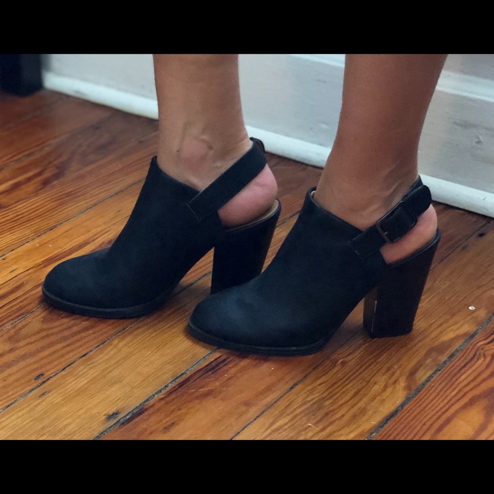 Heels - Picture 2 of 3